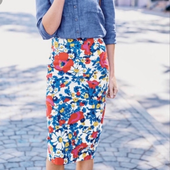 Boden Dresses & Skirts - Boden floral Richmond pencil skirt size 10 P